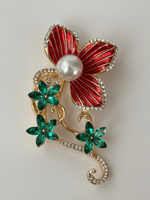 Kımızı ve Zümrüt Yeşili Çiçekli İnci ve Taş Detaylı Gold Broş
