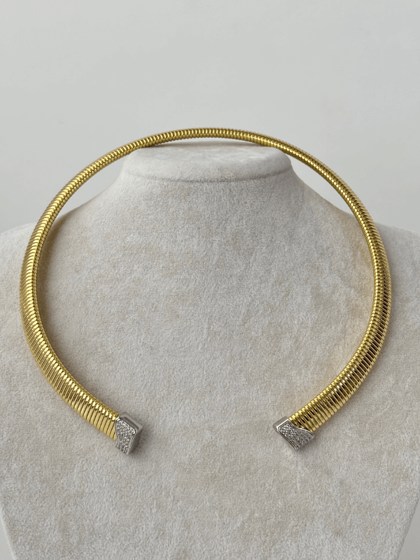 Çift Renkli Çizgili ve Taşlı Kolye