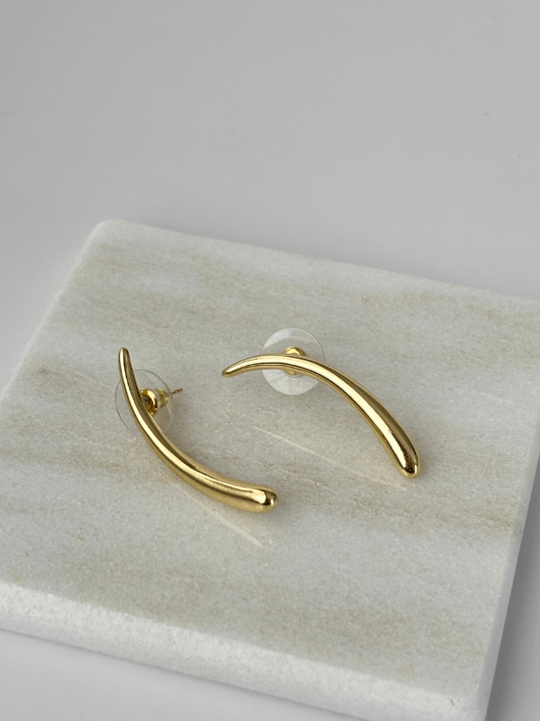 Kemik Şekilli Gold Renkli Küpe