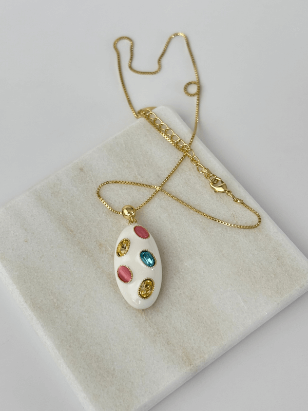 Renkli Oval Şekilli Gold Kolye