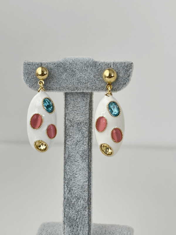 Renkli Oval Şekilli Gold Küpe