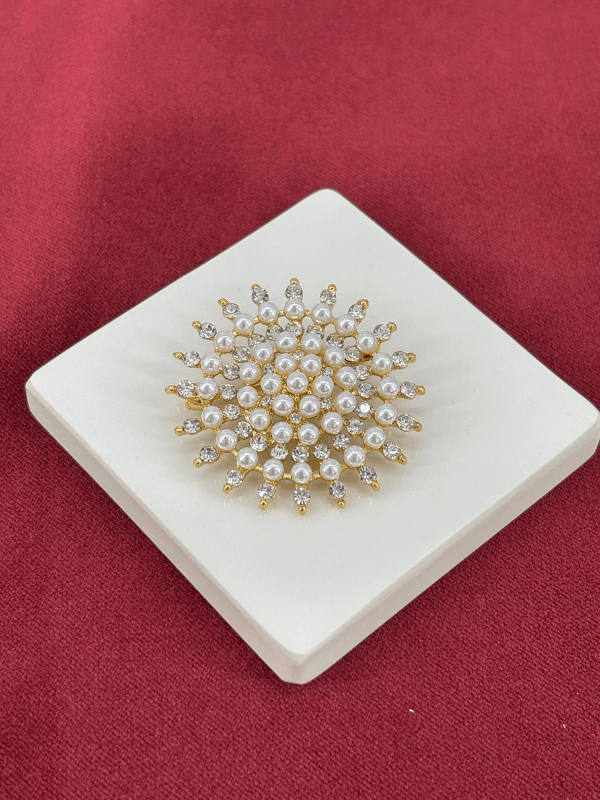 İnci ve Gümüş Taşlı Güneş Işını Figürlü Gold Broş