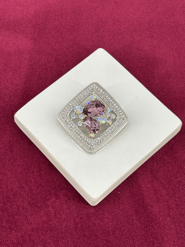 Mor Büyük Parlak Taşlı Kare Şekilli Silver Broş