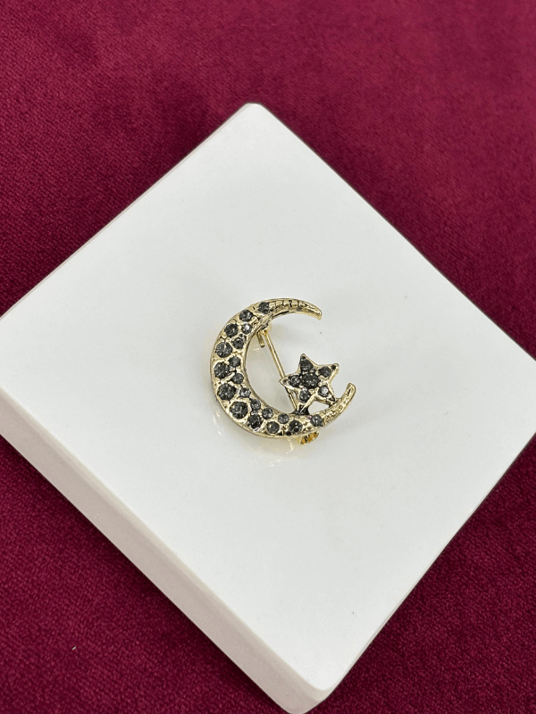 Siyah Taşlı Ay-Yıldız Figürlü Gold Broş