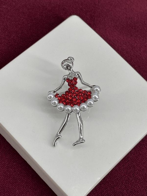 Kırmızı Taşlı ve İncili Kadın Figürlü Silver Broş